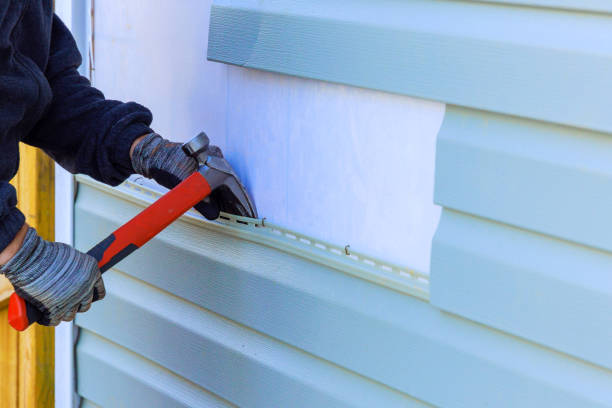 Reliable Siding Repair contractor in Glenwood, IL by Squared Siding
